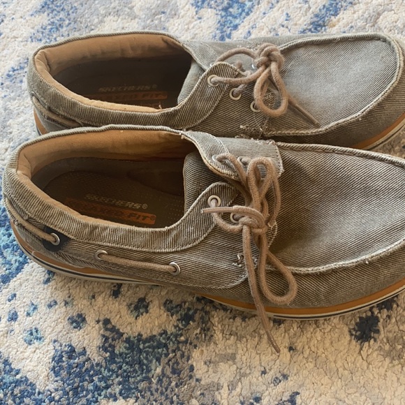 Sketchers loafer shoes - Picture 2 of 5